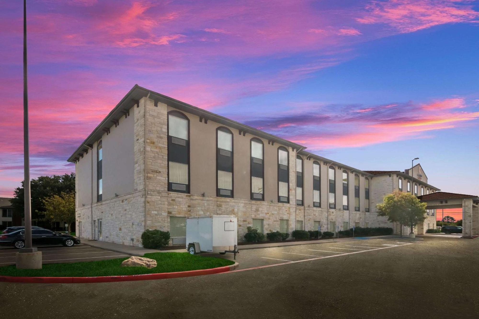 Comfort Suites Granbury Exterior foto